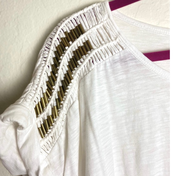 Anthropologie Short Sleeve White Shirt with Gold Metal Weave Design on Shoulders - Picture 2 of 3